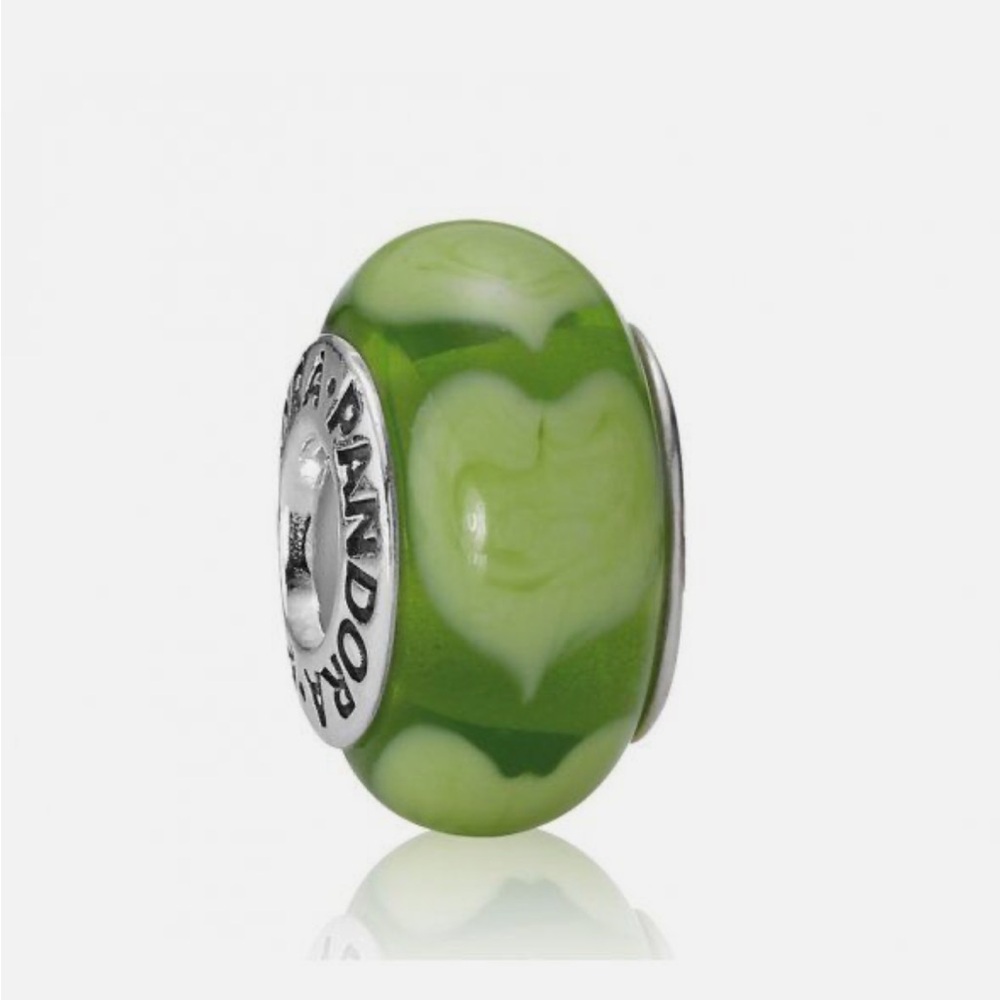 Pandora “Green Hearts” retired Charm